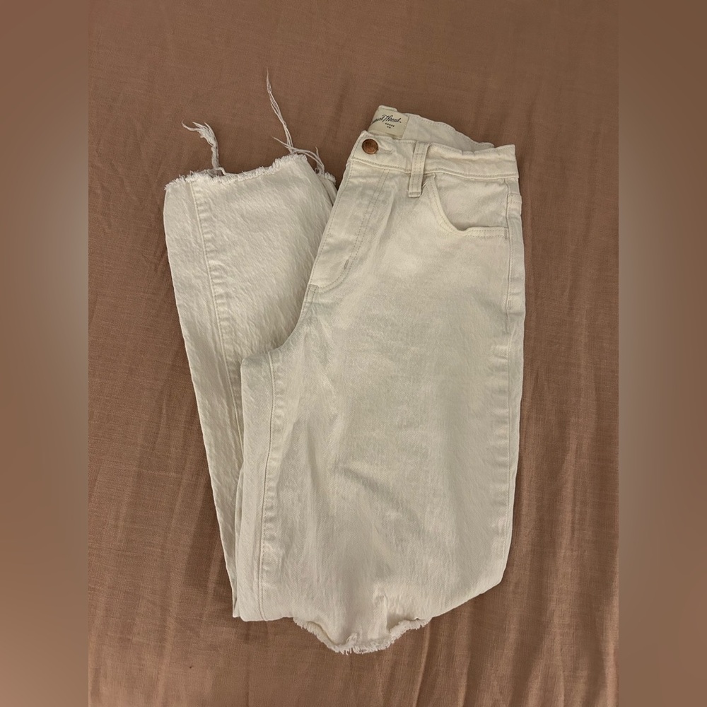 Universal Thread Women's Off-White Cropped Jeans